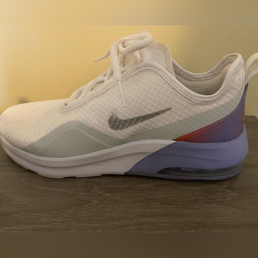 Nike AIR size 9.5 sneakers